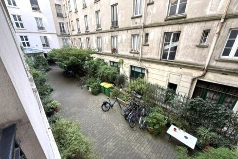 vue cour publicité
